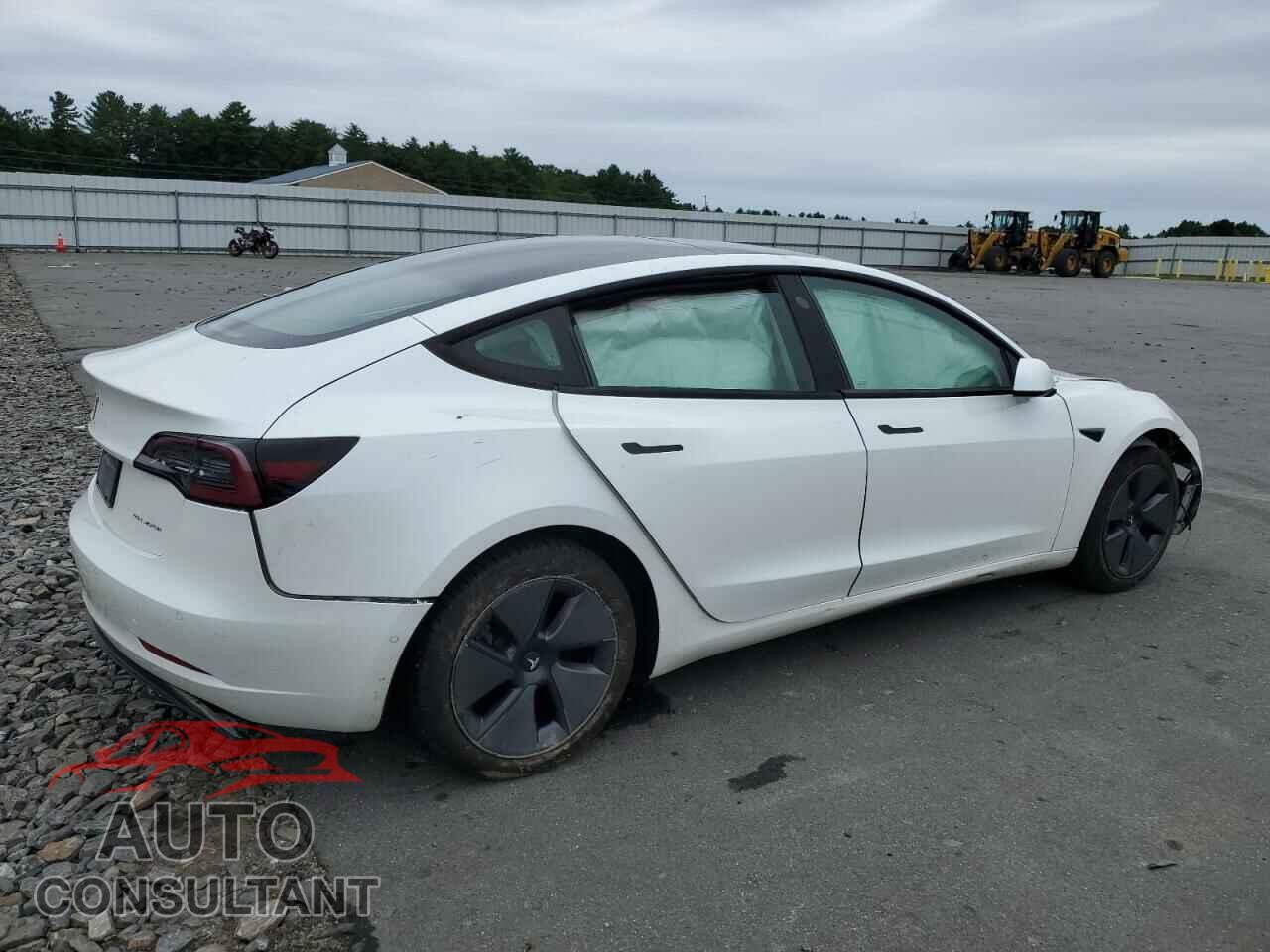 TESLA MODEL 3 2021 - 5YJ3E1EB0MF961753