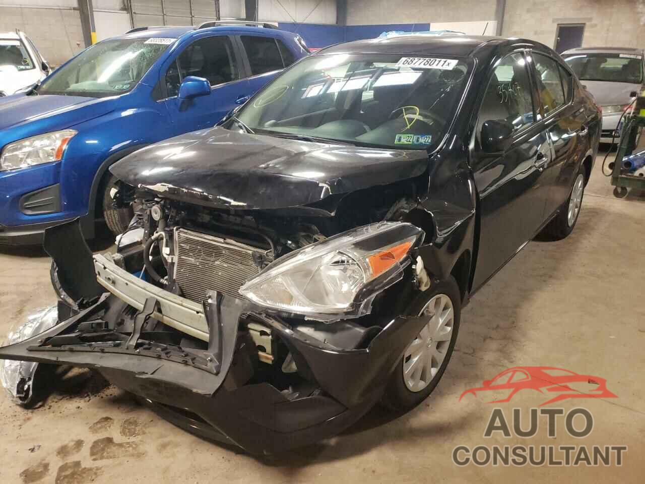 NISSAN VERSA 2018 - 3N1CN7AP0JL841620