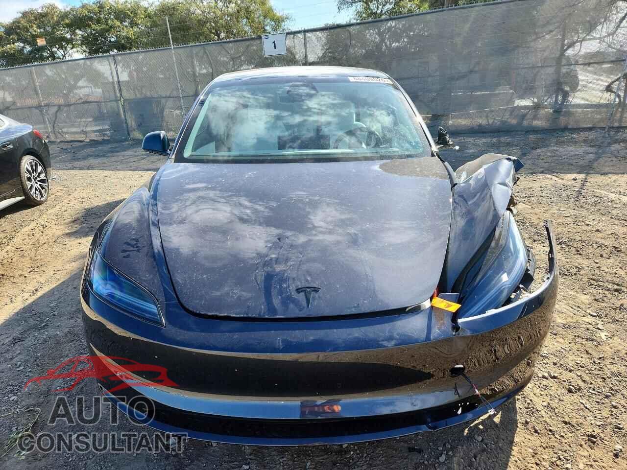 TESLA MODEL 3 2026 - 5YJ3E1EA5TF135518
