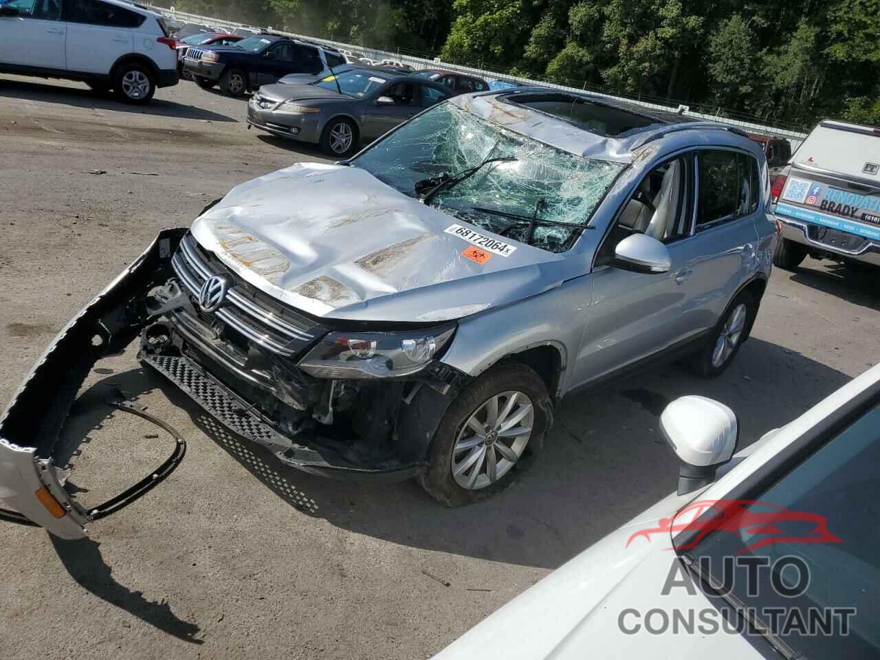 VOLKSWAGEN TIGUAN 2017 - WVGSV7AX2HK003539