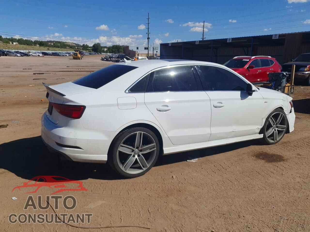 AUDI A3 2017 - WAUJ8GFF3H1012860