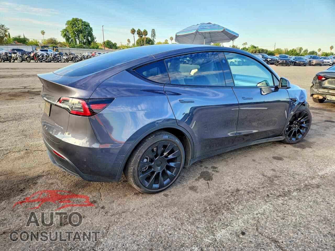 TESLA MODEL Y 2023 - 7SAYGAEE5PF913358