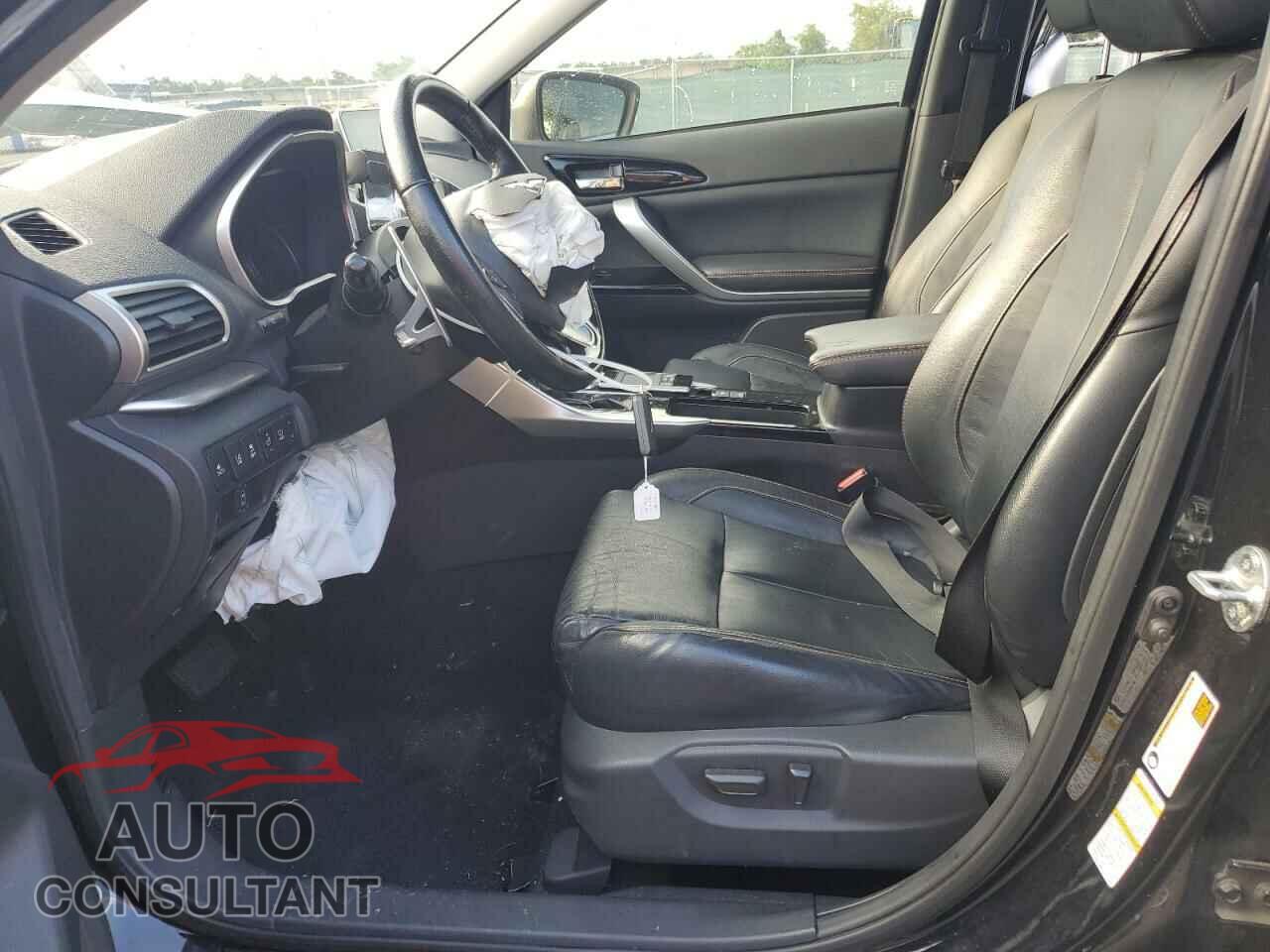 MITSUBISHI ECLIPSE 2018 - JA4AT5AA9JZ051357