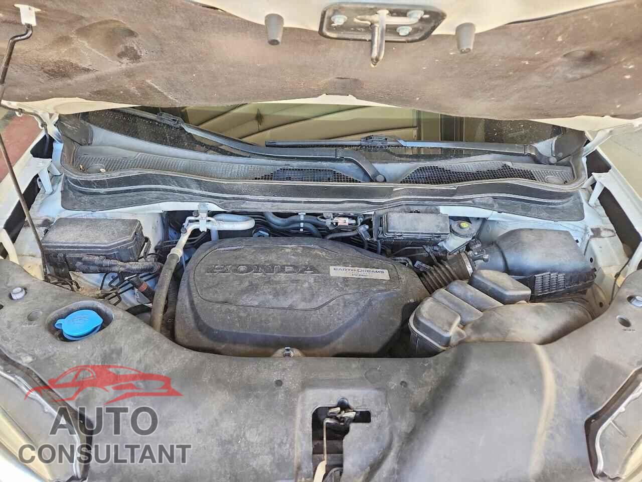 HONDA PILOT 2018 - 5FNYF6H96JB001292