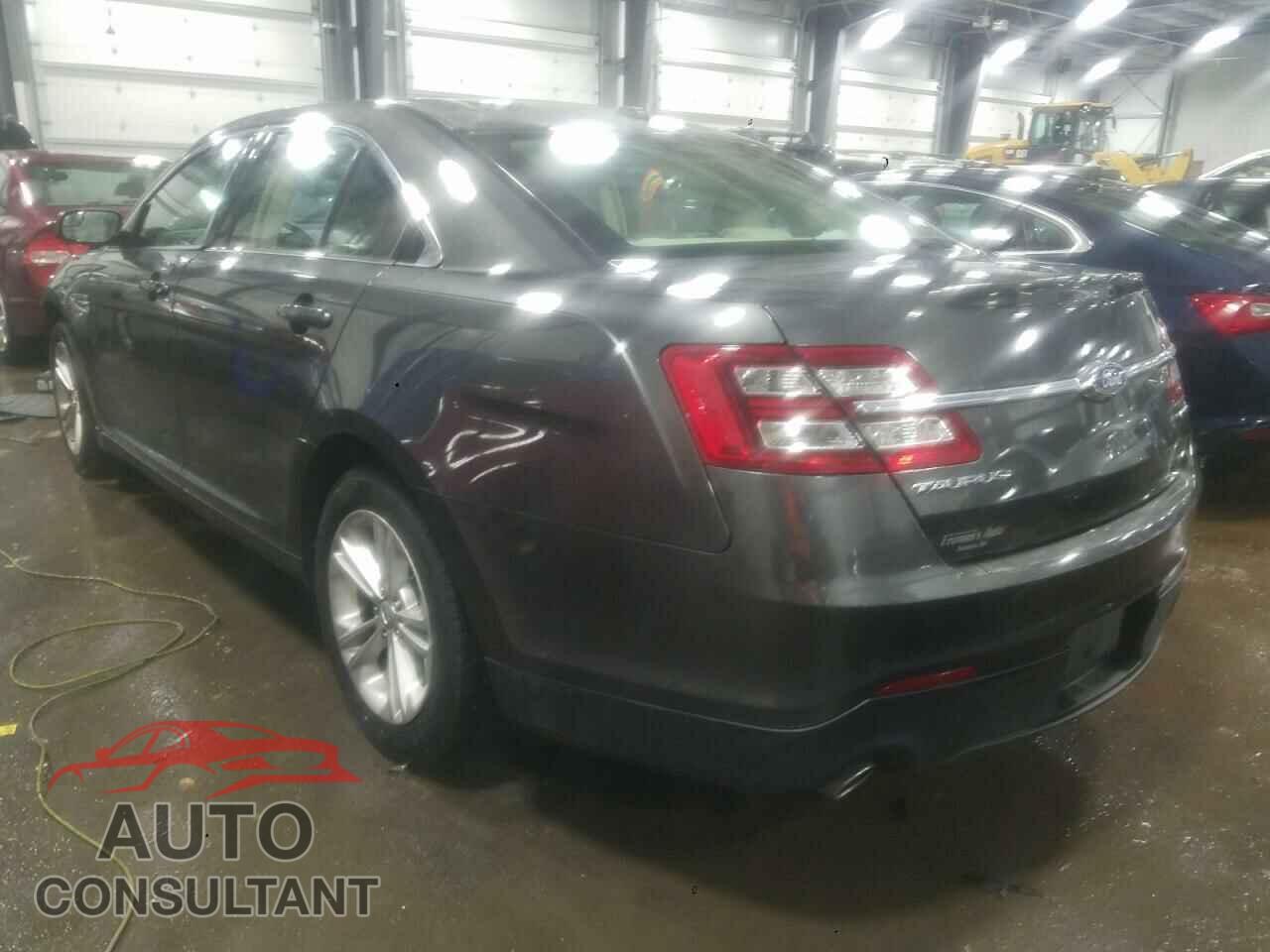 FORD TAURUS 2017 - 1FAHP2D84HG106437