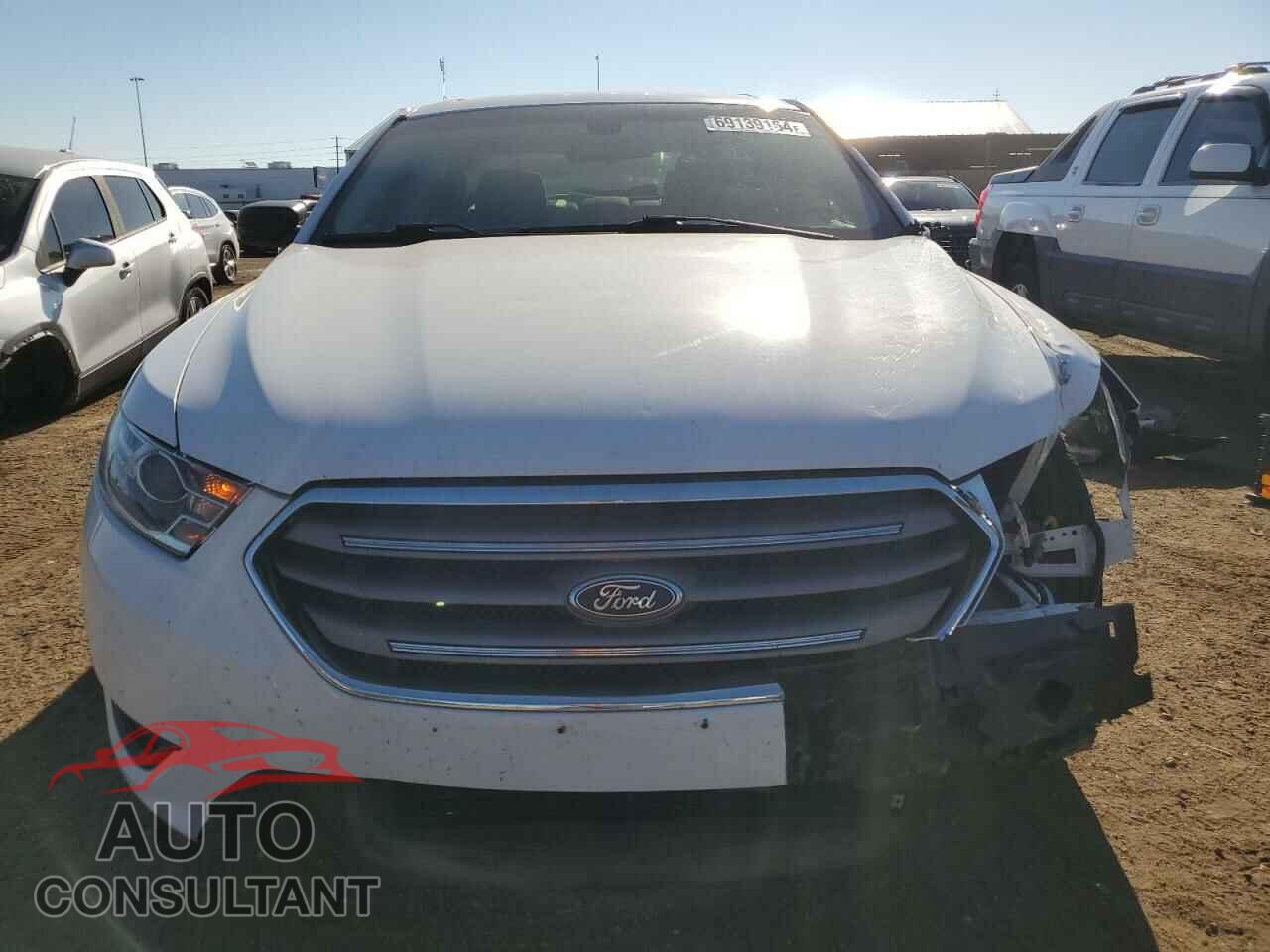 FORD TAURUS 2017 - 1FAHP2D86HG143103