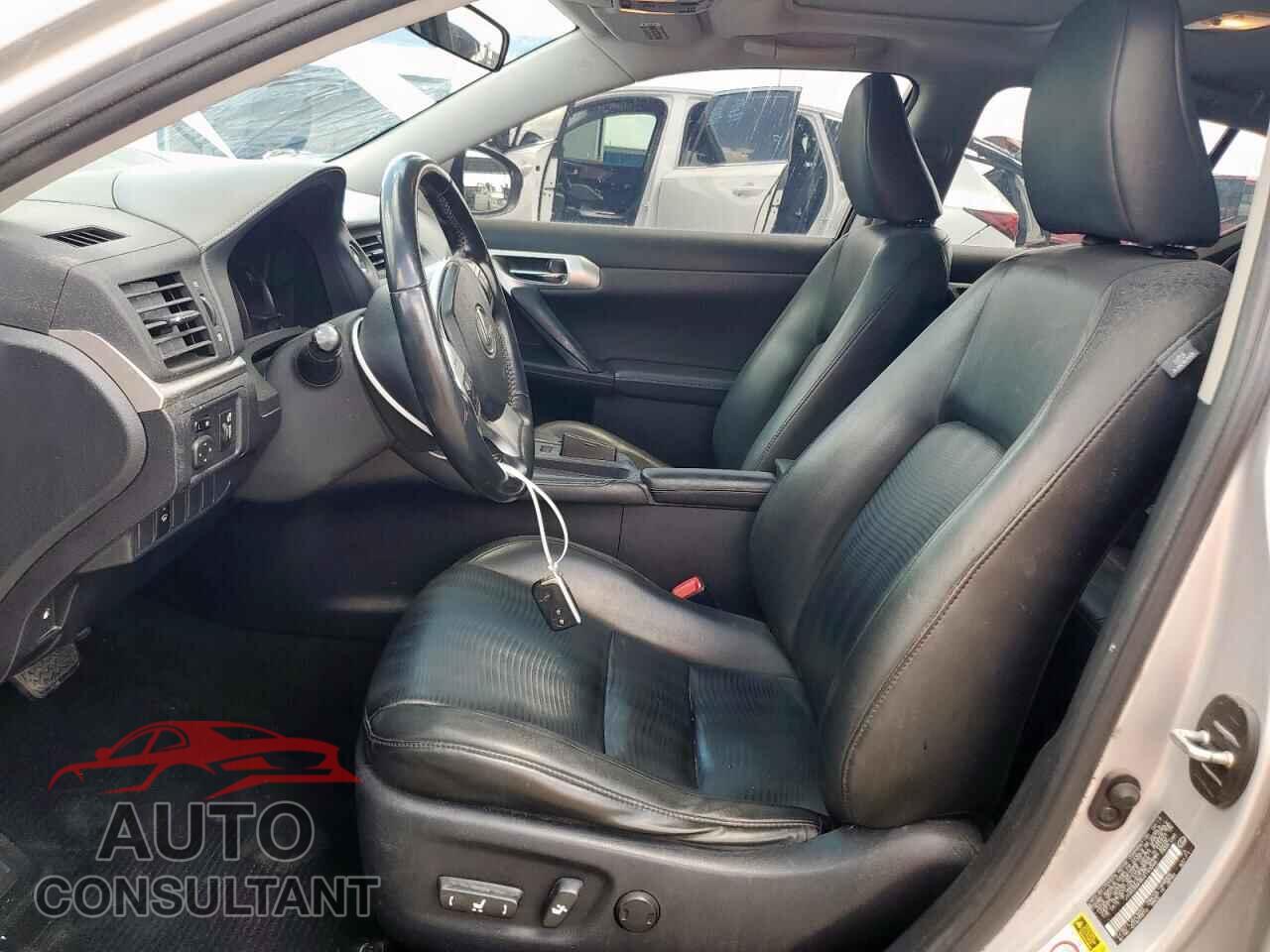 LEXUS CT 200 2013 - JTHKD5BH8D2143266
