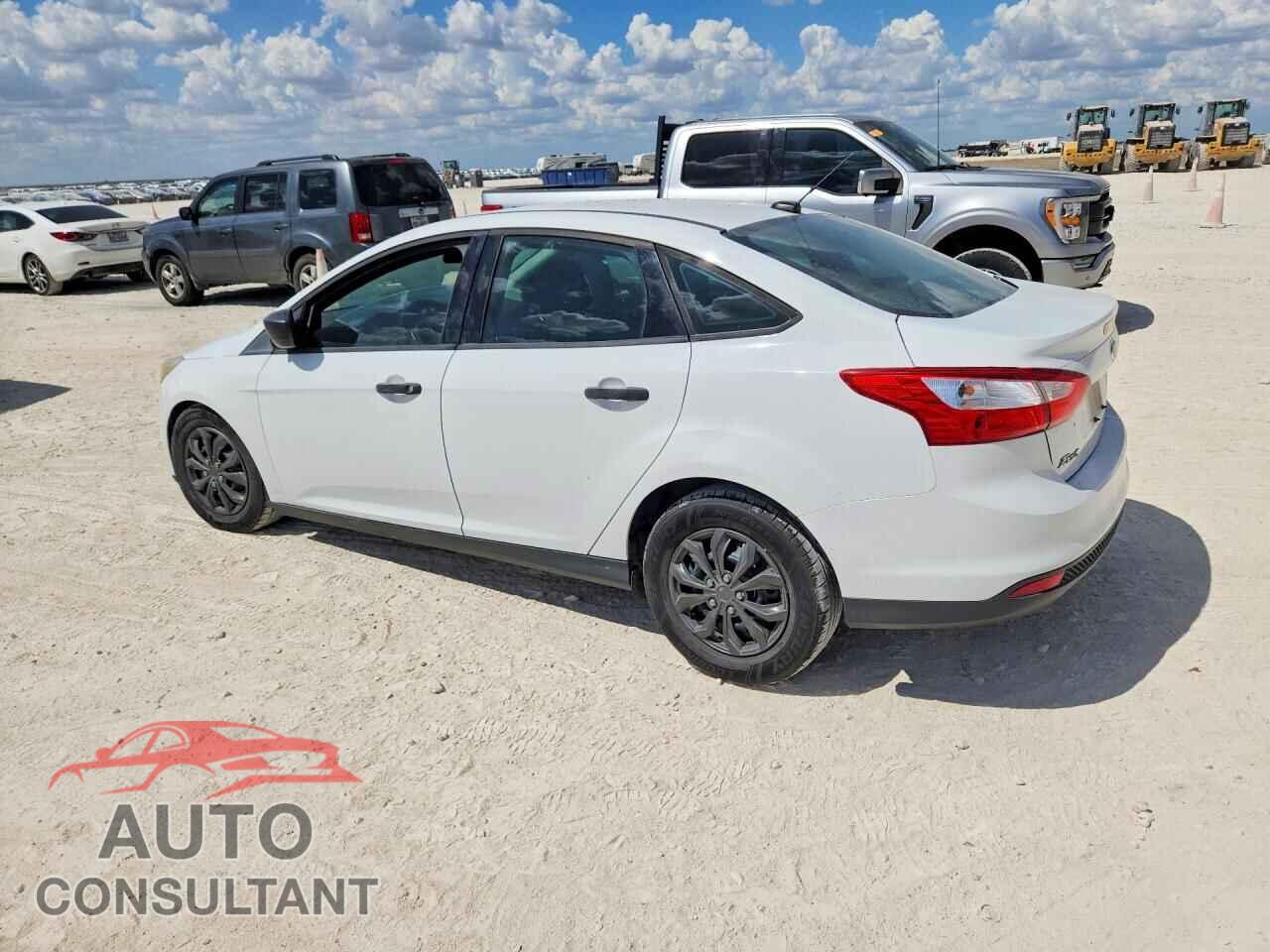 FORD FOCUS 2012 - 1FAHP3E23CL347261