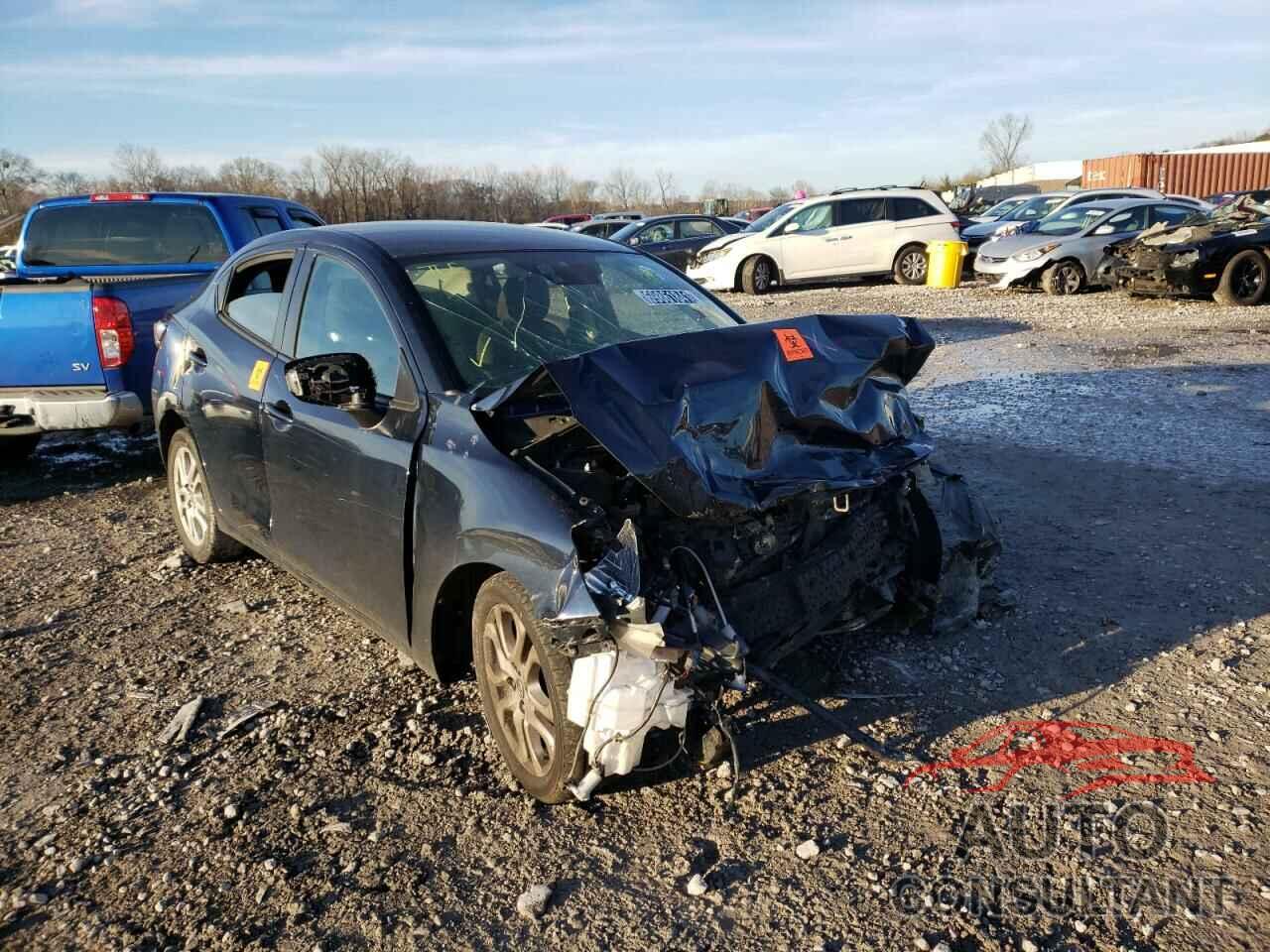 TOYOTA YARIS 2017 - 3MYDLBYV5HY171513