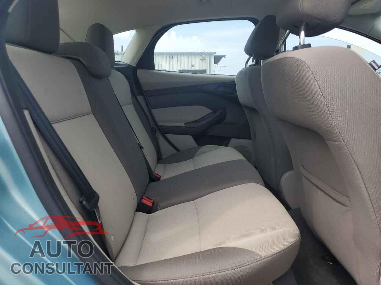 FORD FOCUS 2012 - 1FAHP3K26CL319037