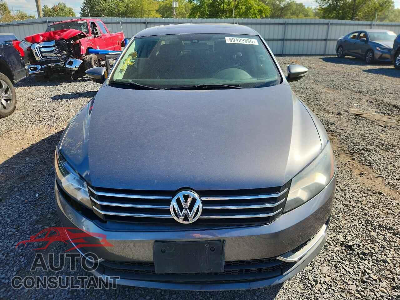 VOLKSWAGEN PASSAT 2012 - 1VWBP7A33CC063065
