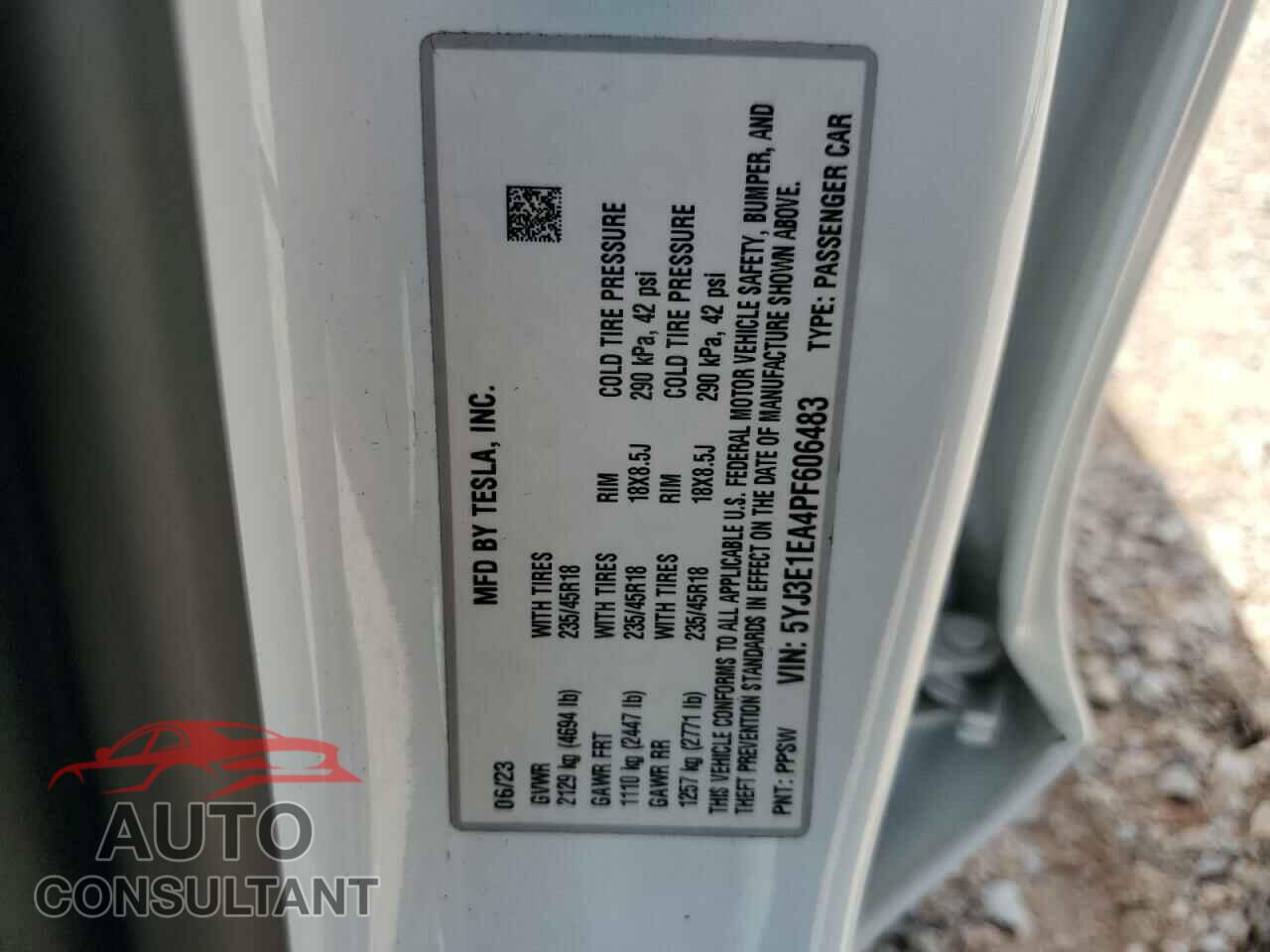 TESLA MODEL 3 2023 - 5YJ3E1EA4PF606483