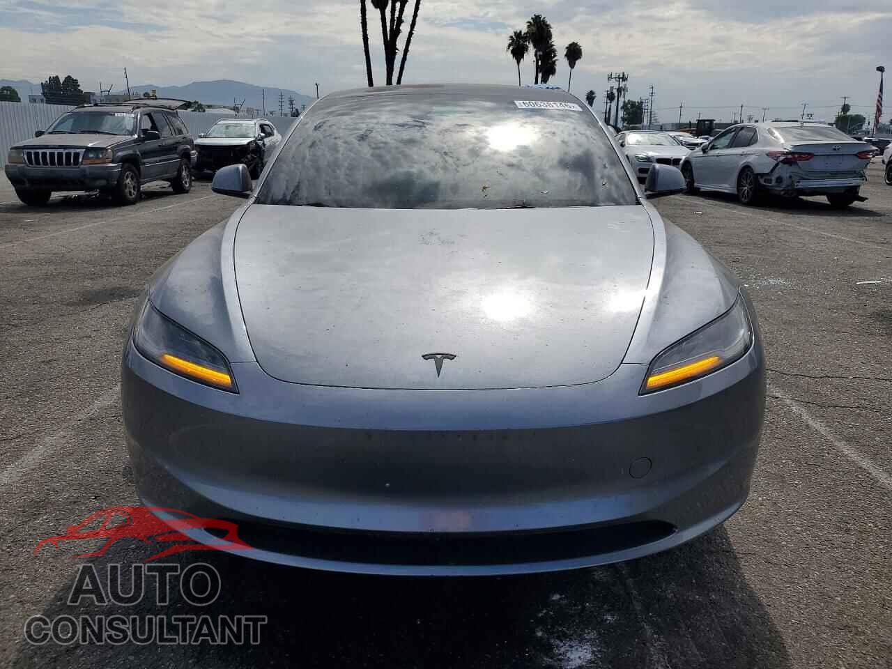 TESLA MODEL 3 2026 - 5YJ3E1EA0TF178146