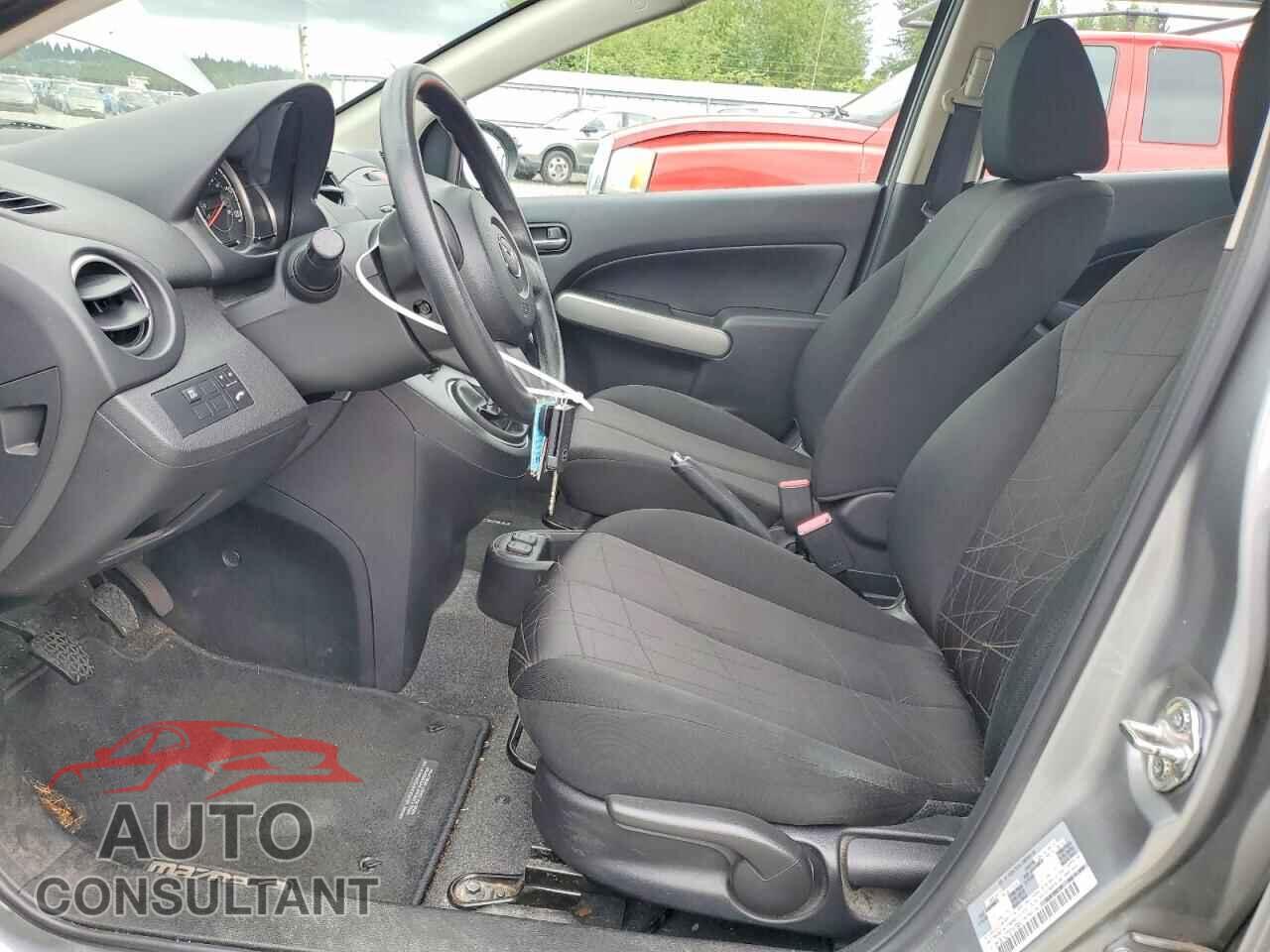 MAZDA 2 2013 - JM1DE1KZ7D0167904