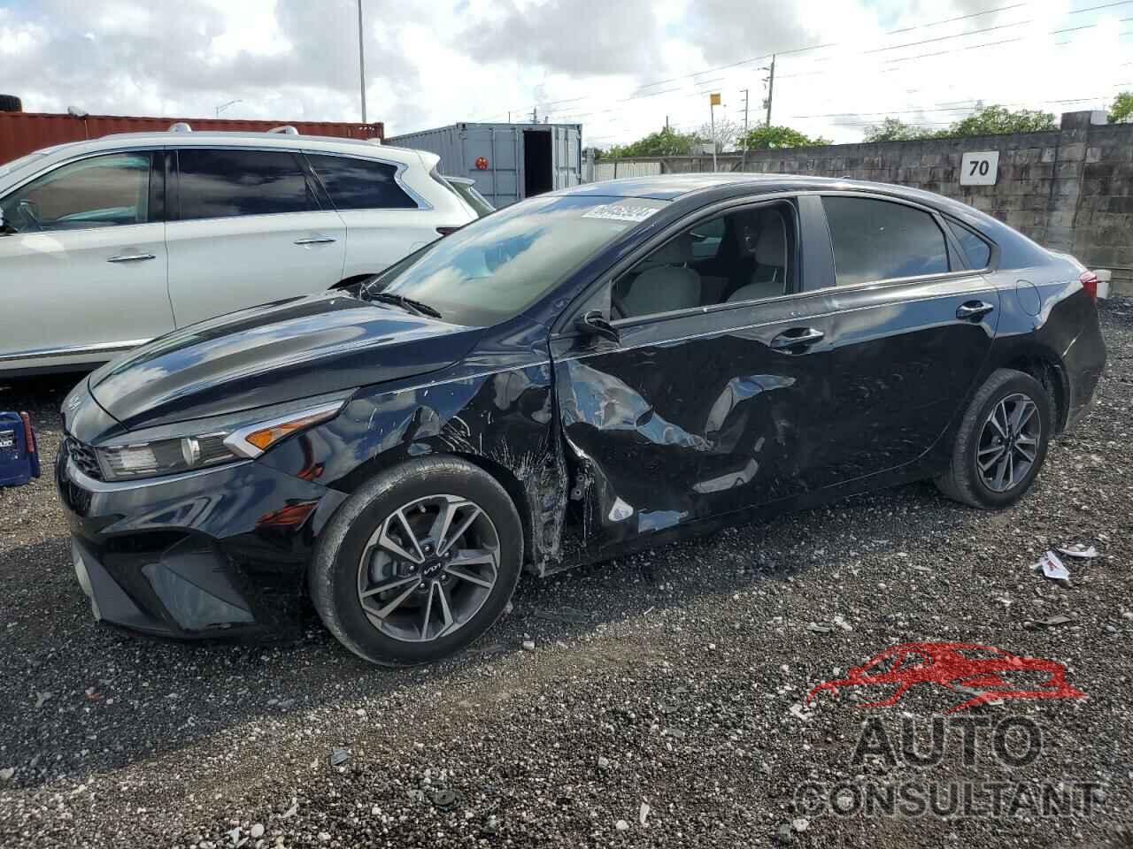 KIA FORTE 2023 - 3KPF24AD5PE514456