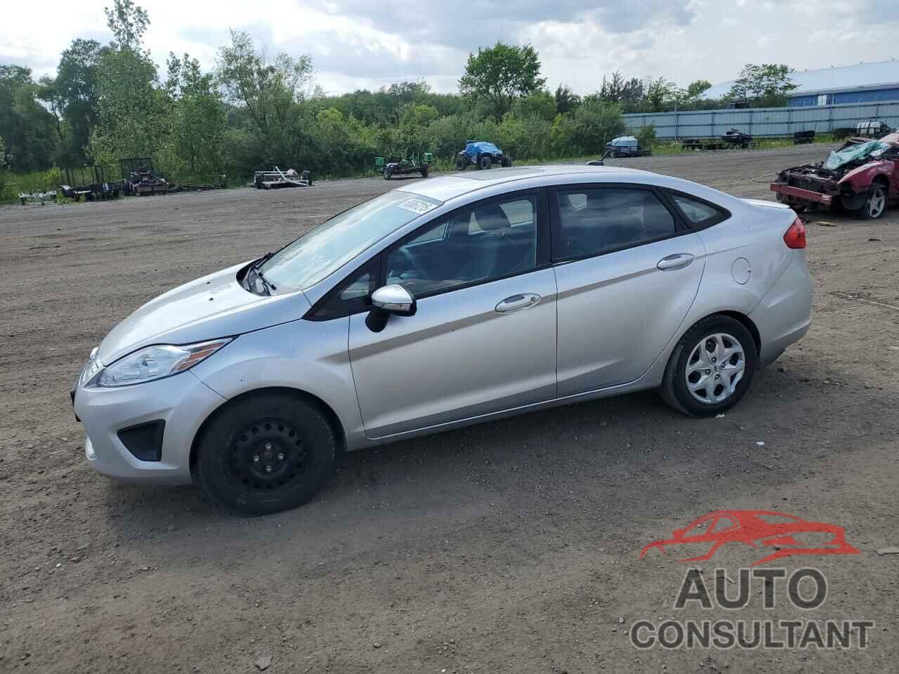FORD FIESTA 2013 - 3FADP4BJ9DM142415