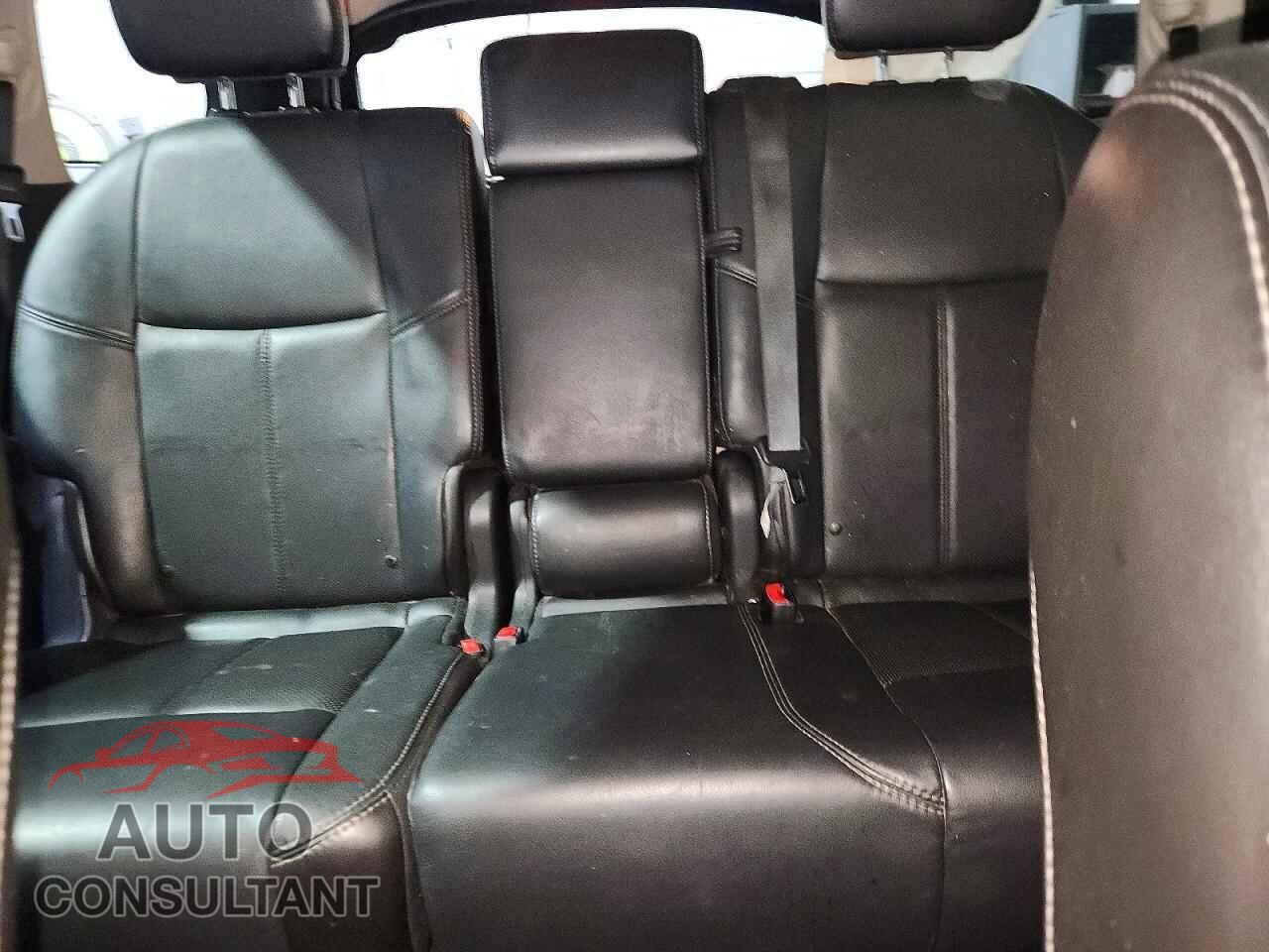 NISSAN PATHFINDER 2013 - 5N1AR2MN2DC643249