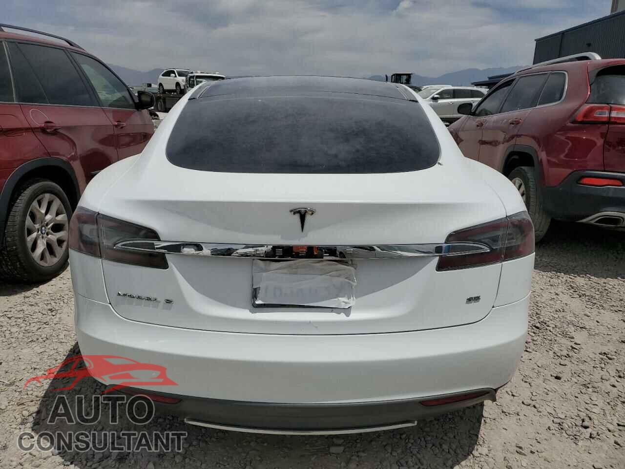 TESLA MODEL S 2013 - 5YJSA1CN6DFP17206