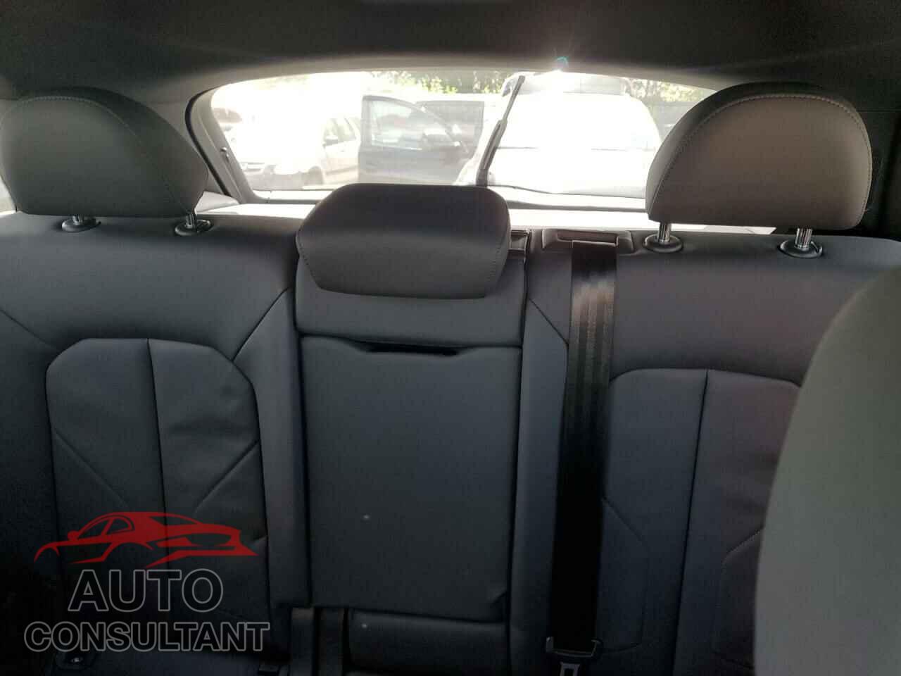 AUDI Q3 2020 - WA1EECF39L1004390