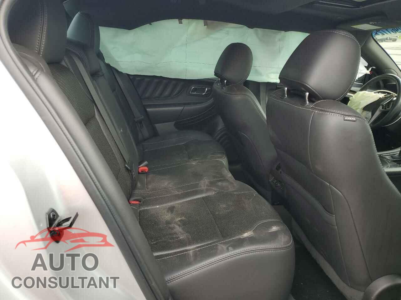 FORD TAURUS 2019 - 1FAHP2F85KG111179