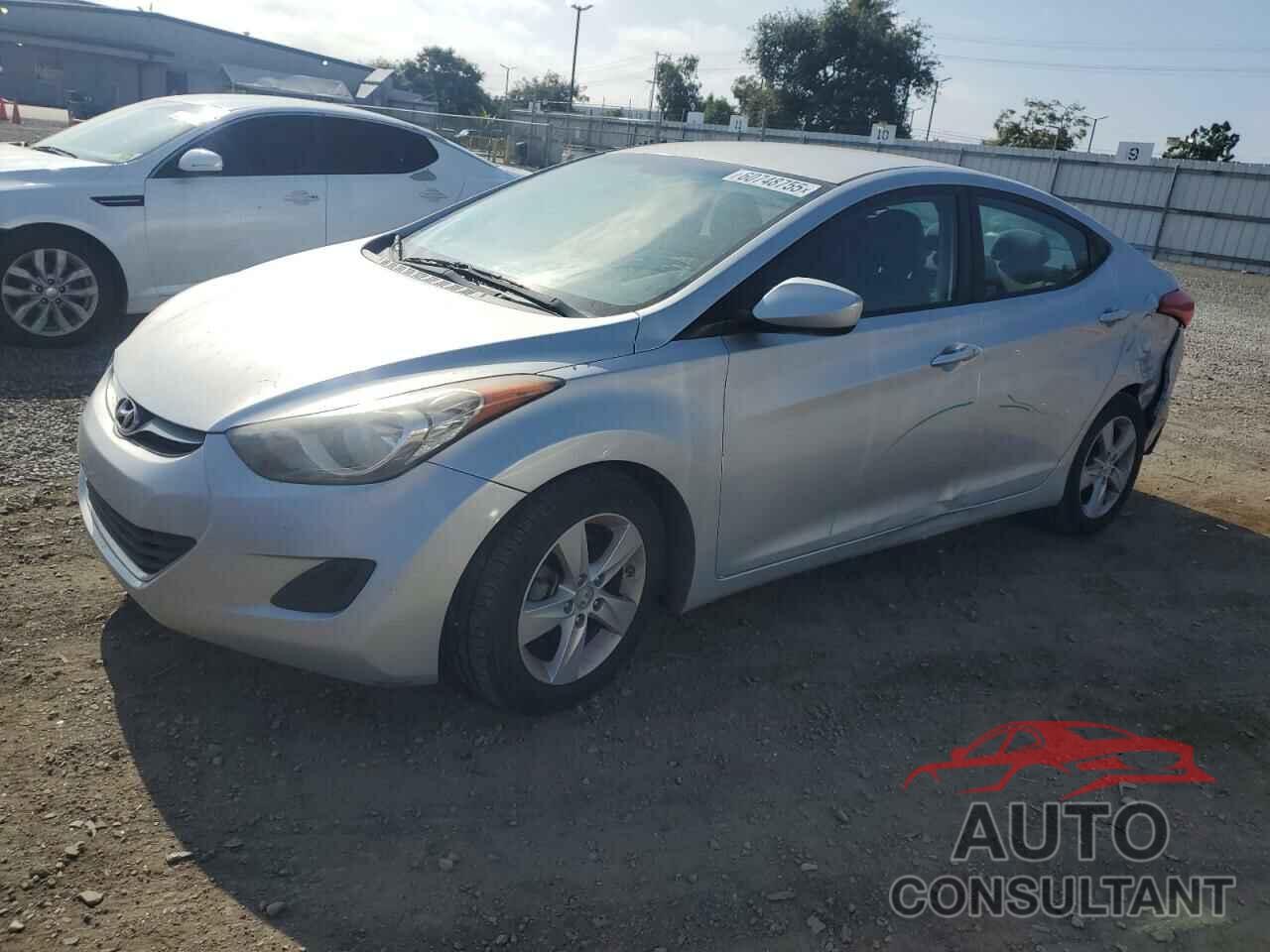 HYUNDAI ELANTRA 2013 - 5NPDH4AE3DH242303