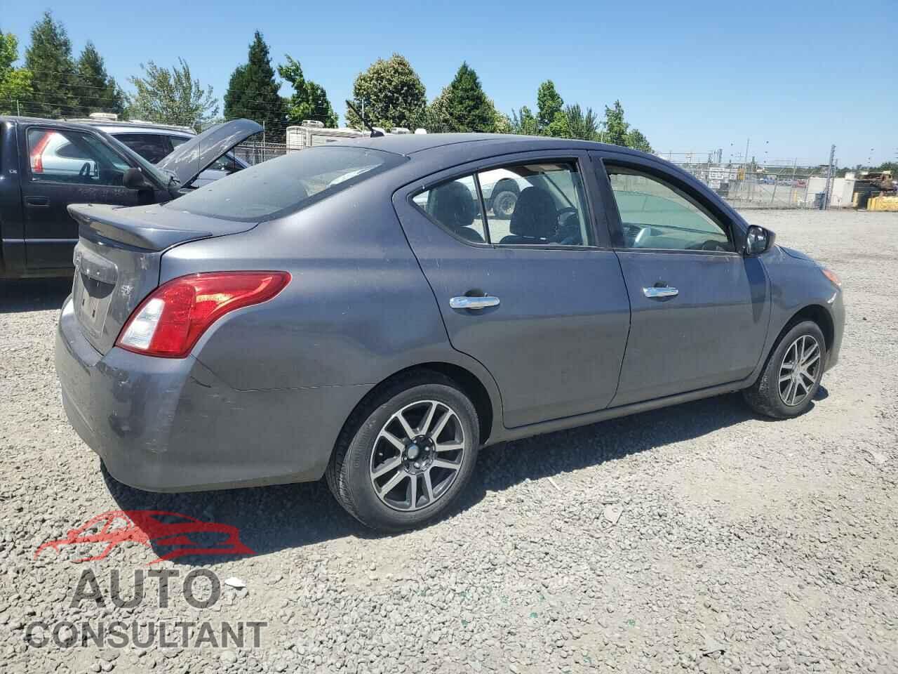 NISSAN VERSA 2019 - 3N1CN7AP3KL833237