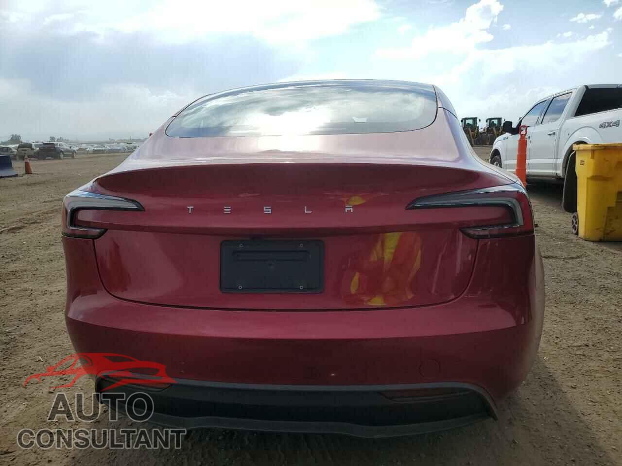 TESLA MODEL 3 2024 - 5YJ3E1EA3RF755213