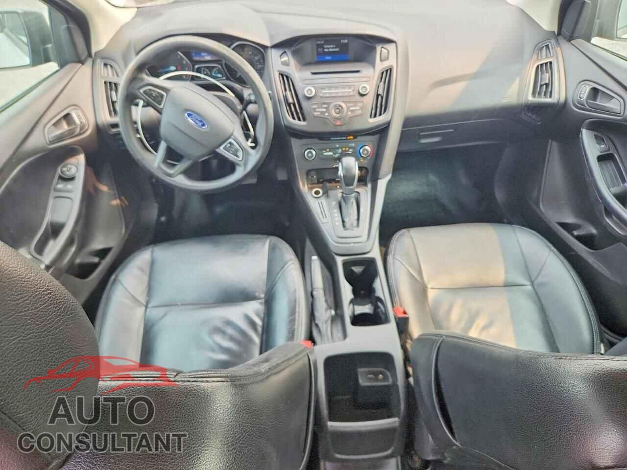 FORD FOCUS 2015 - 1FADP3E29FL366450