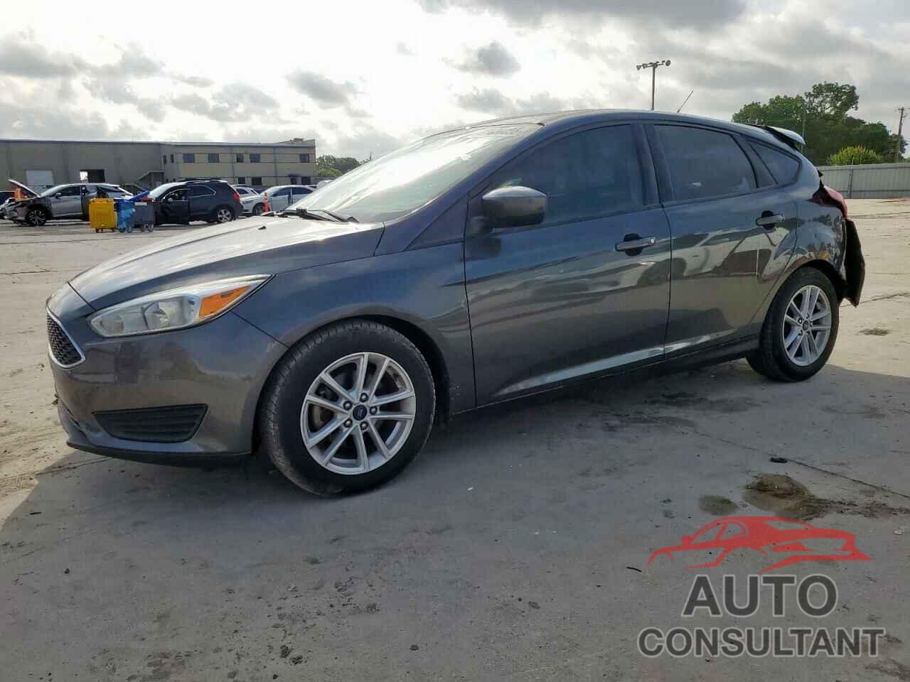 FORD FOCUS 2018 - 1FADP3K27JL311878
