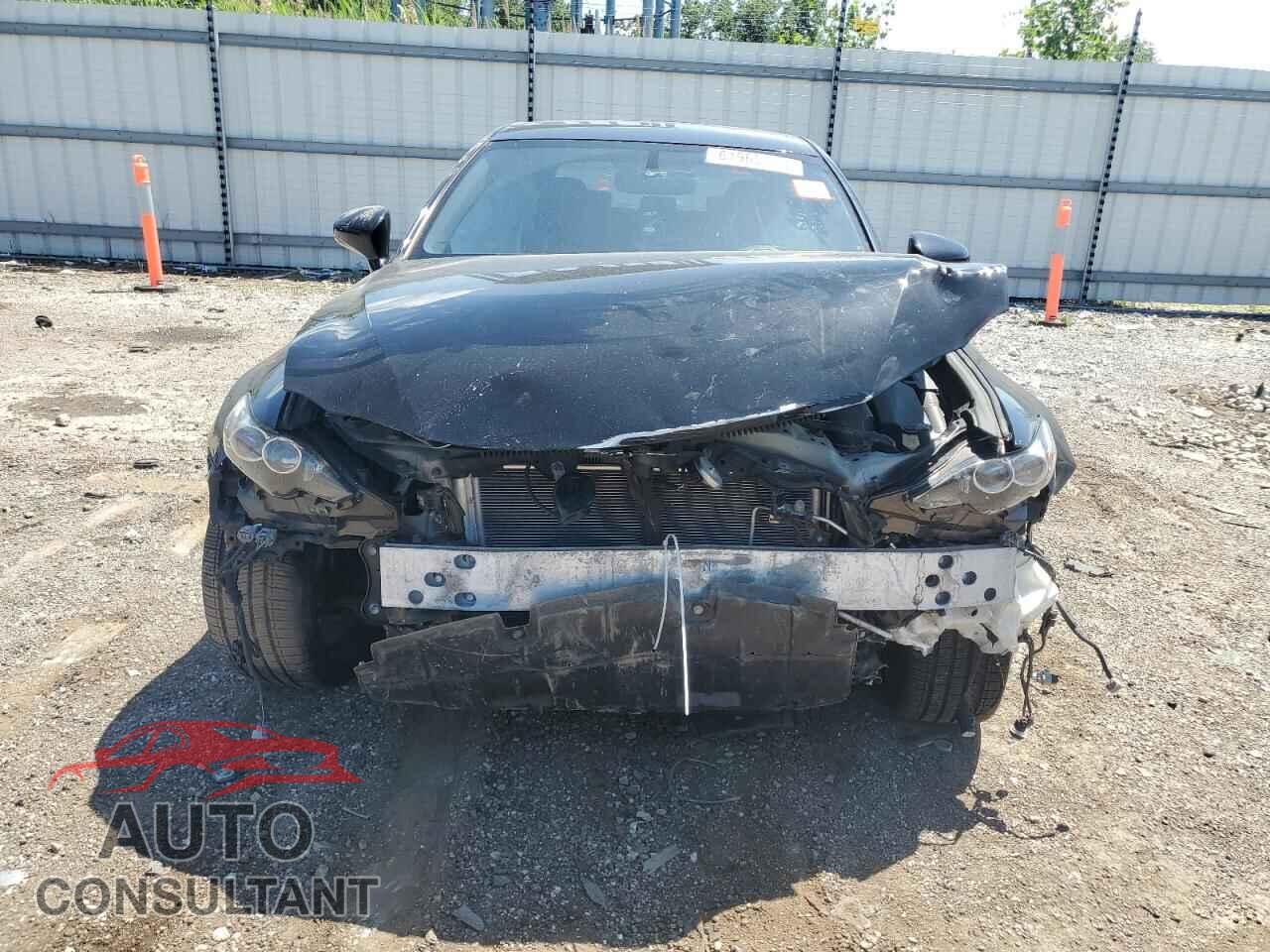 LEXUS IS 2015 - JTHCF1D27F5025937