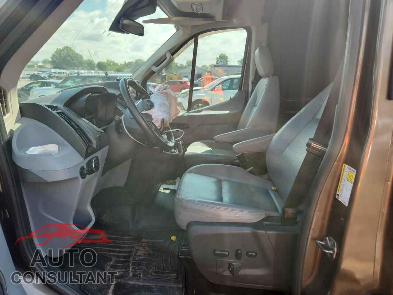 FORD TRANSIT 2017 - 1FTYR2XV8HKA13794