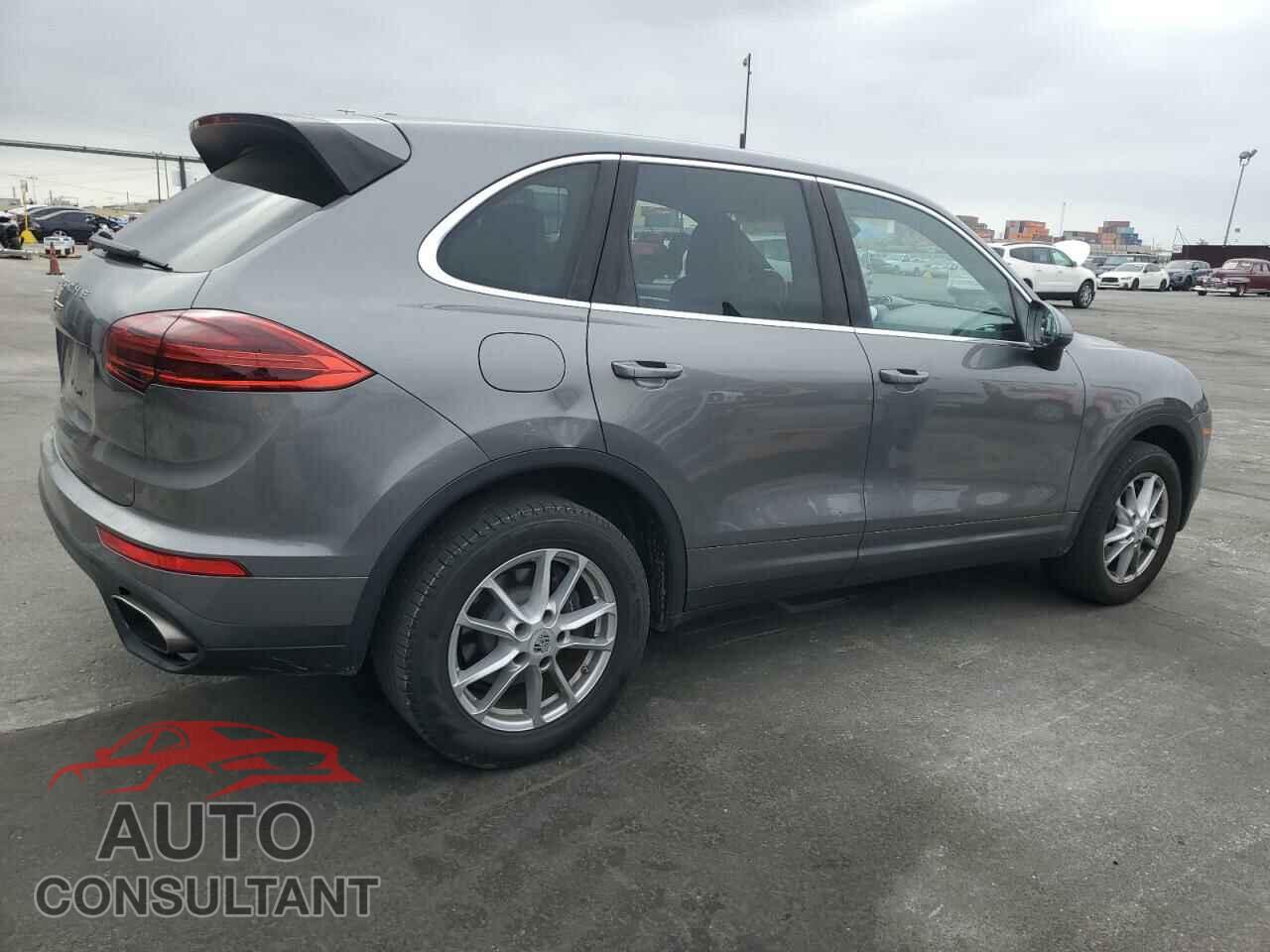PORSCHE CAYENNE 2016 - WP1AA2A21GKA15990