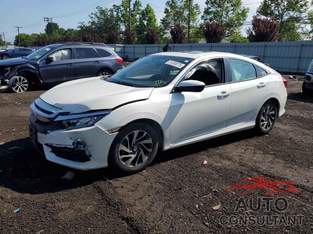 HONDA CIVIC 2018 - 19XFC2F79JE203575