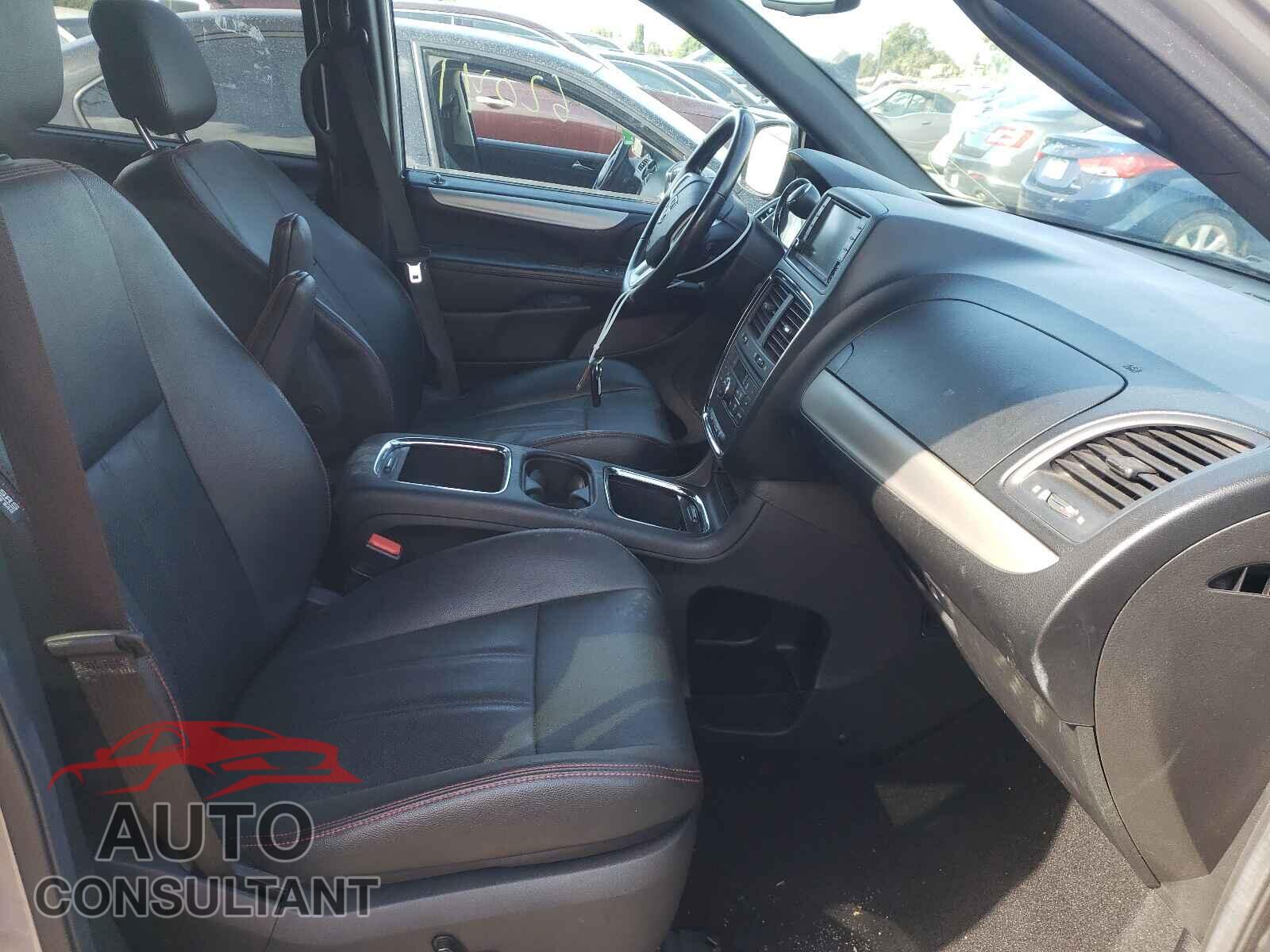 DODGE GRAND CARA 2019 - 2C4RDGEG3KR764640