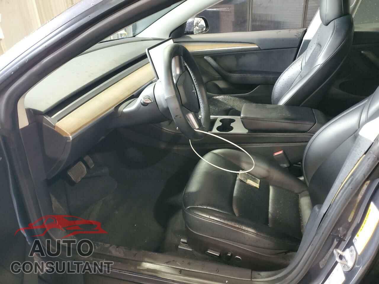 TESLA MODEL 3 2022 - 5YJ3E1EA8NF372121