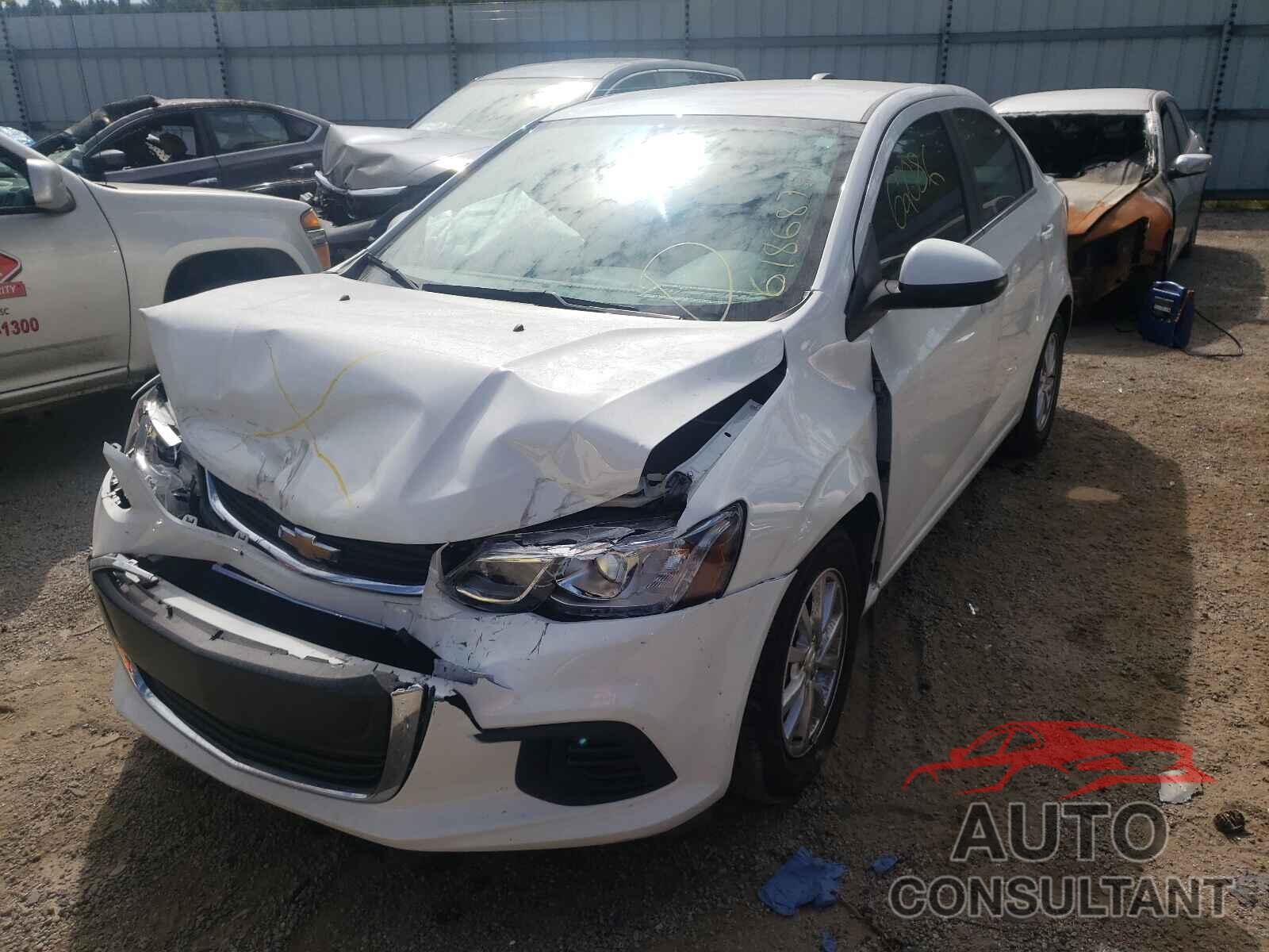 CHEVROLET SONIC 2018 - 1G1JD5SHXJ4113904