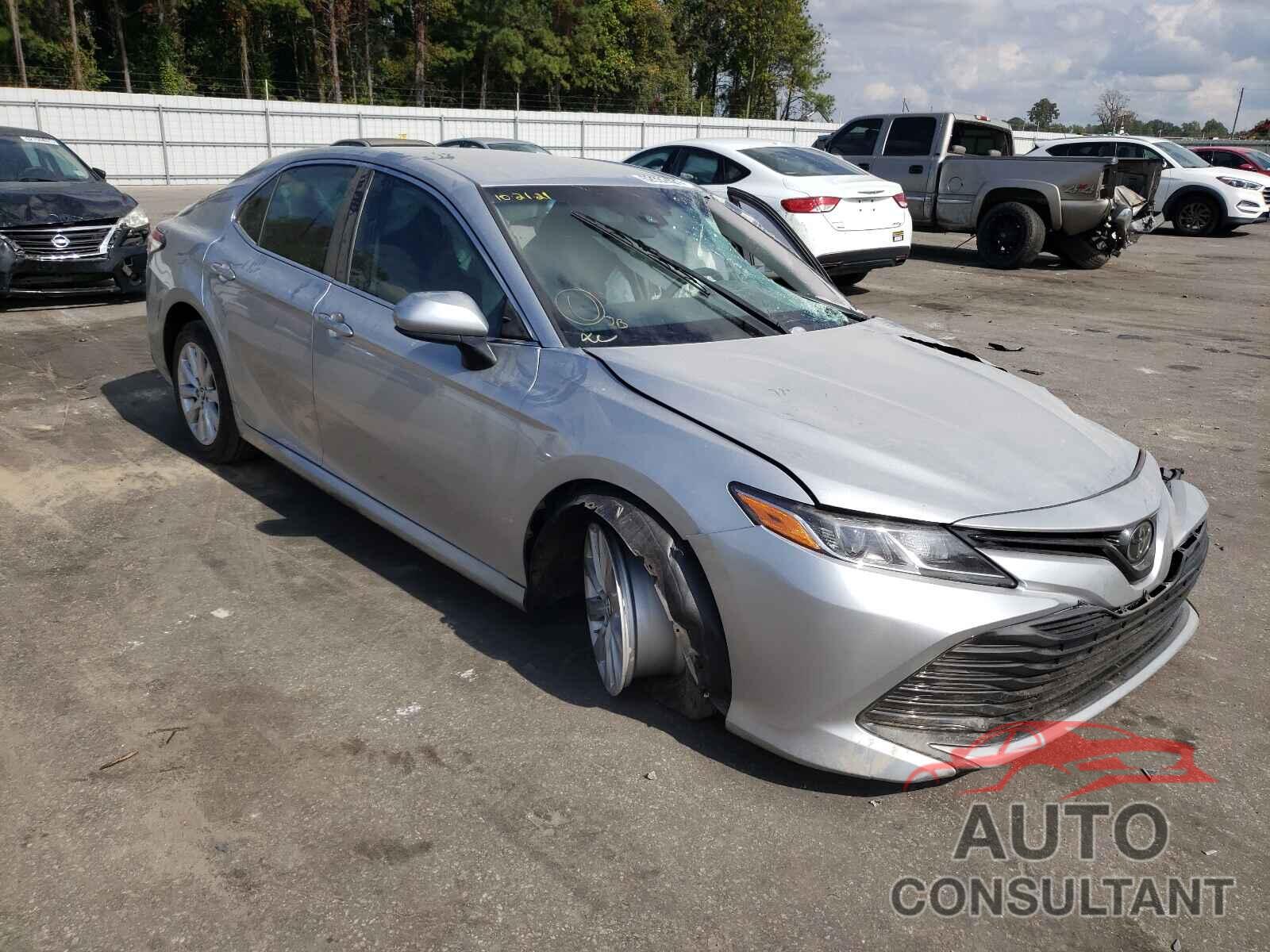 TOYOTA CAMRY 2018 - 4T1B11HK8JU567953
