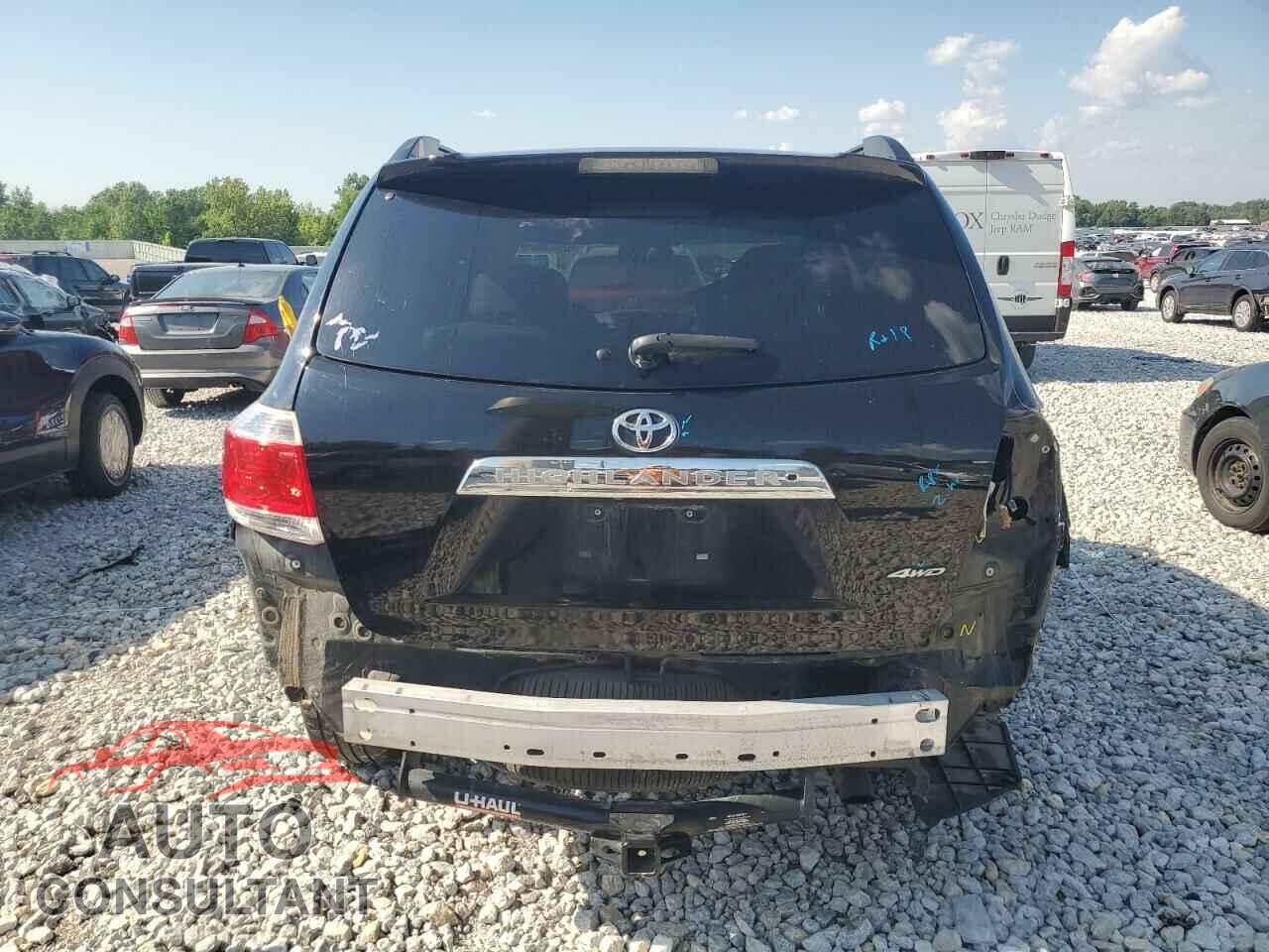 TOYOTA HIGHLANDER 2013 - 5TDBK3EH8DS240435