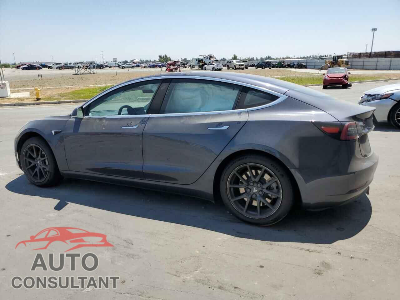 TESLA MODEL 3 2018 - 5YJ3E1EA8JF021672