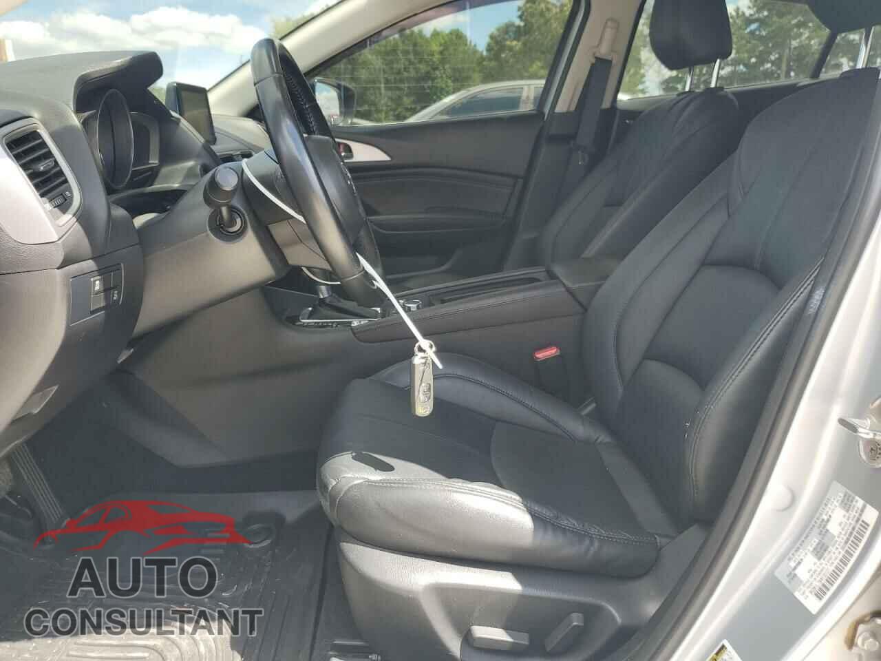 MAZDA 3 2017 - 3MZBN1L79HM100127