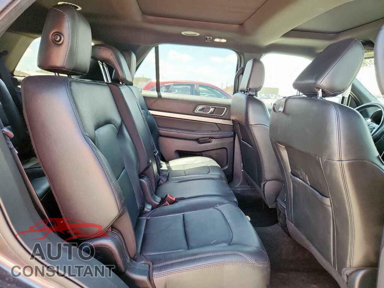 FORD EXPLORER 2018 - 1FM5K7D89JGB17007