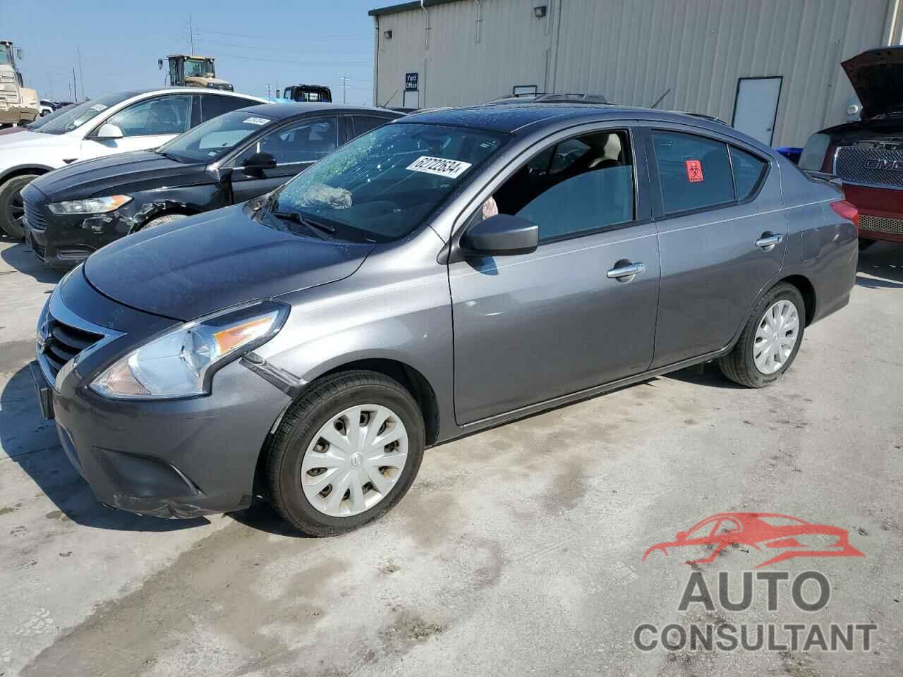 NISSAN VERSA 2017 - 3N1CN7AP6HL895093