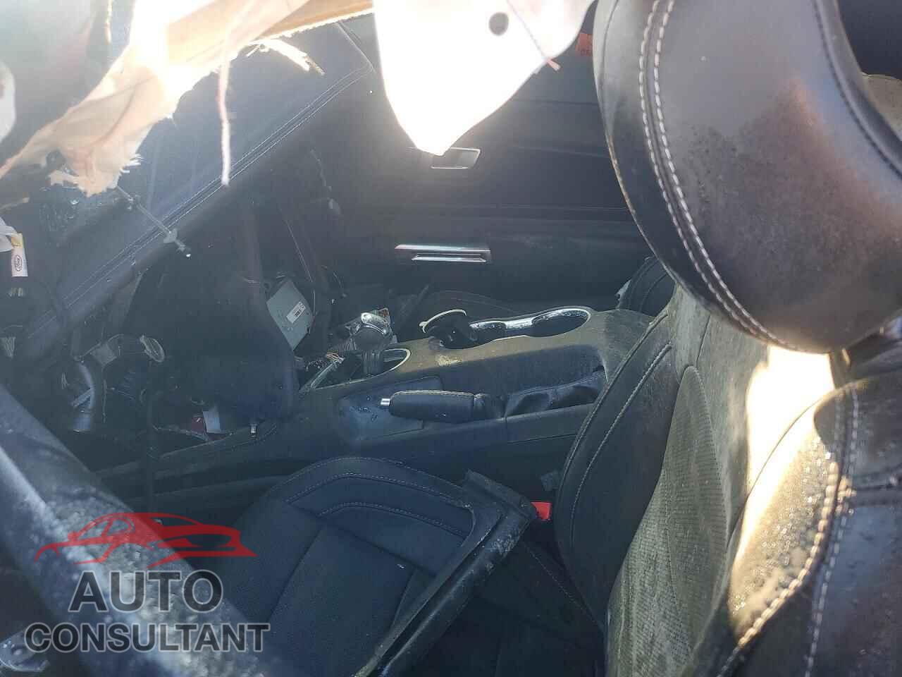 FORD MUSTANG 2021 - 1FA6P8TH1M5126520