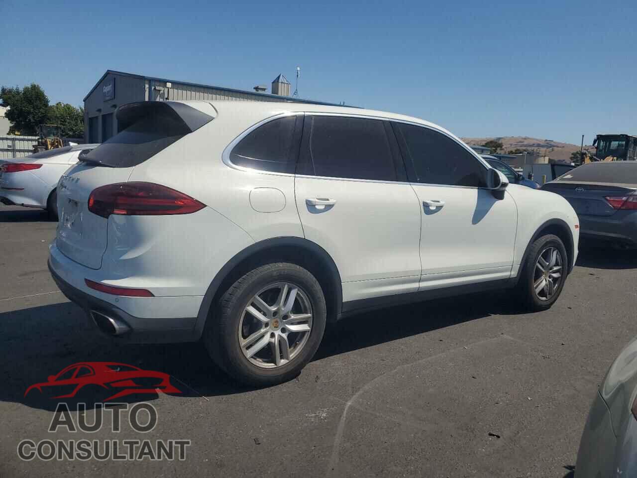 PORSCHE CAYENNE 2016 - WP1AA2A24GKA12193