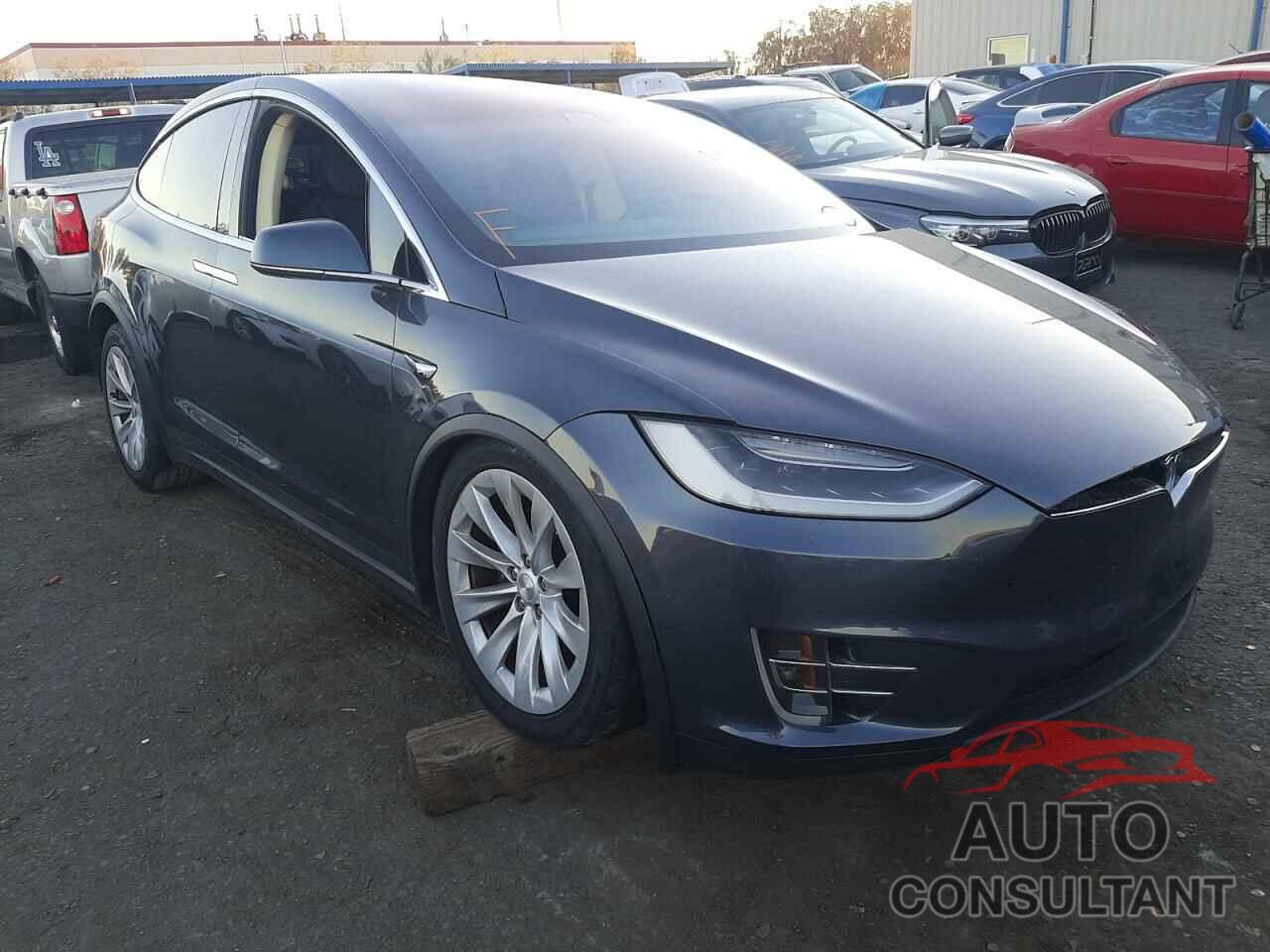 TESLA MODEL X 2016 - 5YJXCBE26GF030238