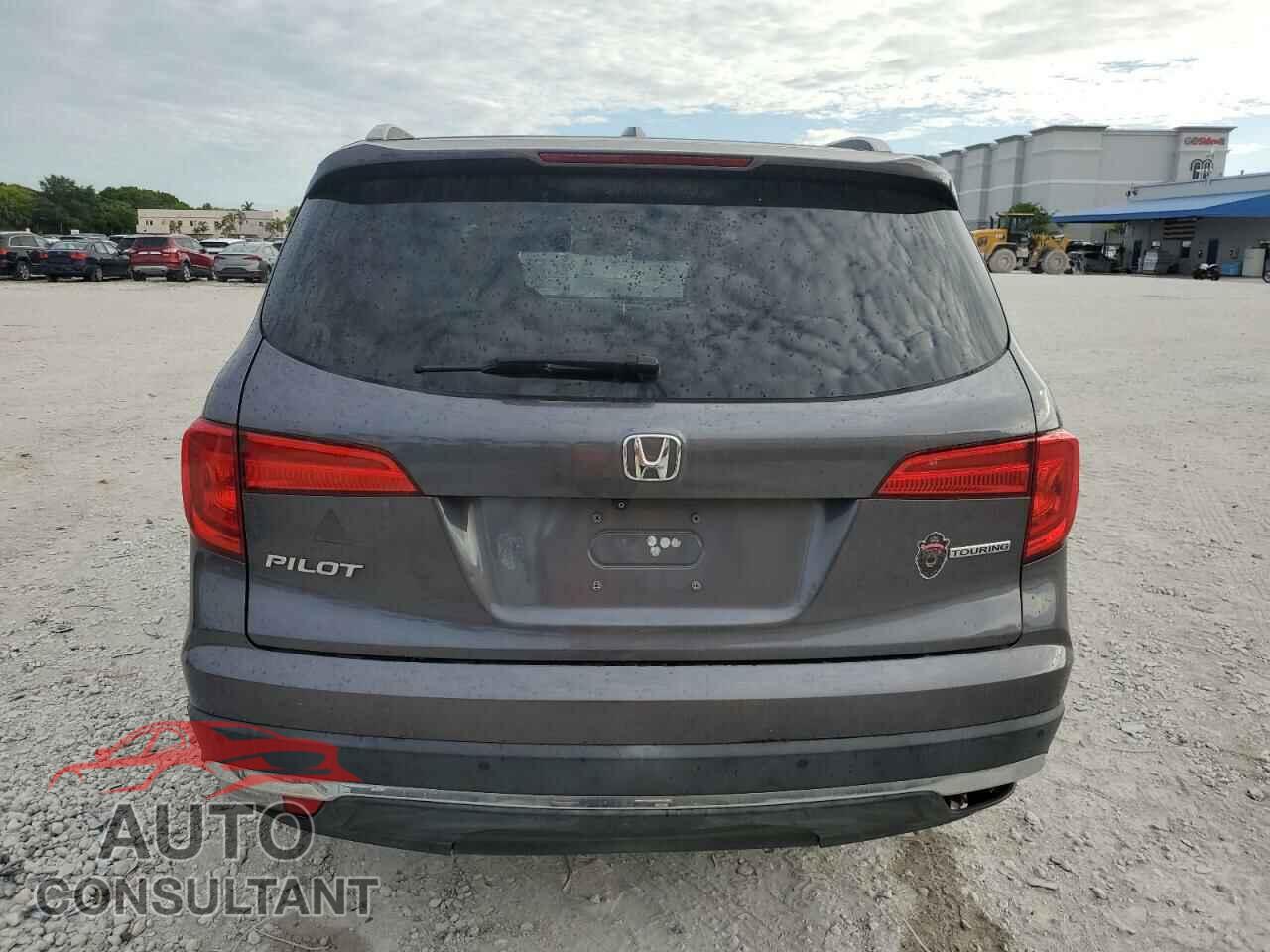 HONDA PILOT 2017 - 5FNYF5H94HB011565