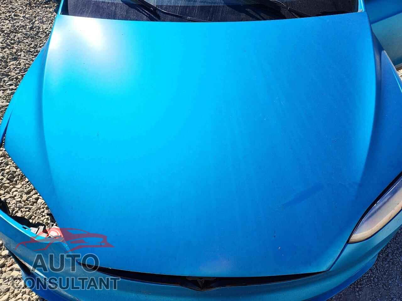 TESLA MODEL X 2022 - 7SAXCBE61NF357357