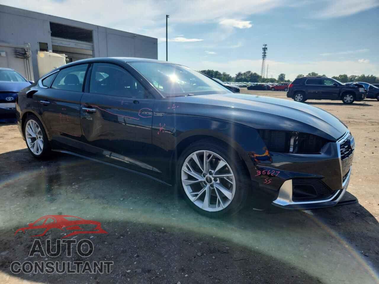 AUDI A5 2023 - WAUCBCF58PA007498