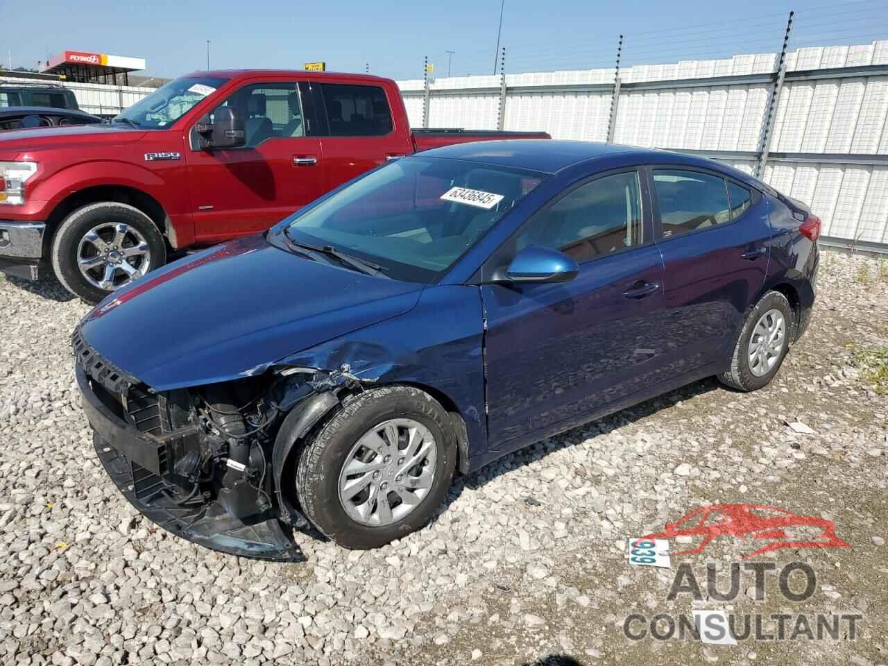 HYUNDAI ELANTRA 2018 - 5NPD74LF4JH348960