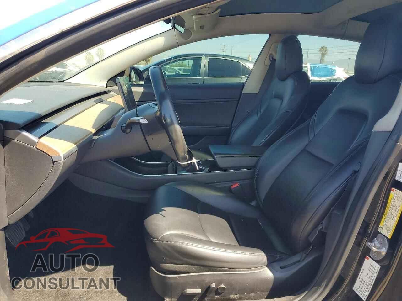 TESLA MODEL 3 2018 - 5YJ3E1EA4JF034385